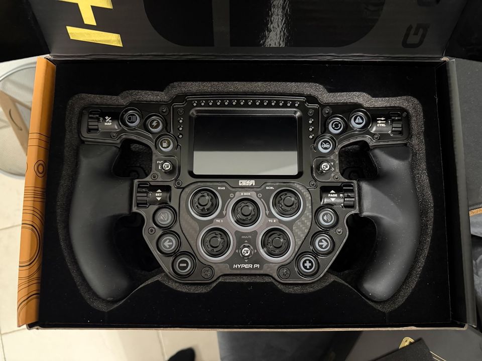 GSI Hyper P1 Blackout Sim-Racing Lenkrad 4-Paddle Carbon